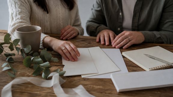 Planifier son mariage sur plusieurs années : avantages et limites