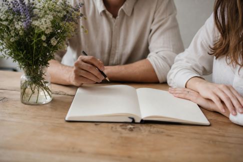 Maîtriser ses priorités pour alléger l’organisation du mariage
