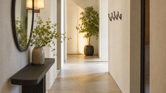 Créer une signalétique décorative et utile pour guider vos invités