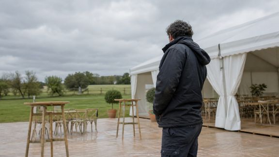Gestion des imprévus météo : quel rôle pour les prestataires sur place ?