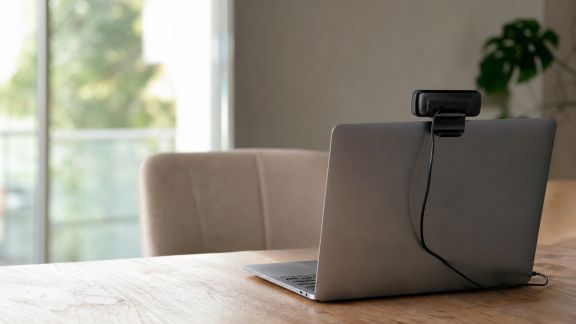 Intégrer la visioconférence pour les invités à distance : organisation et outils