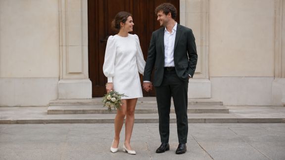 Mariage à la mairie : looks adaptés pour une cérémonie courte et élégante