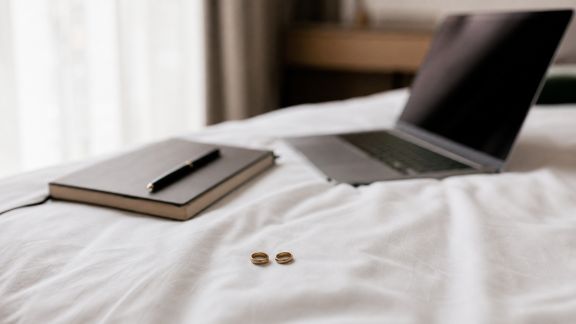 Comment concilier travail et lune de miel : mode d’emploi
