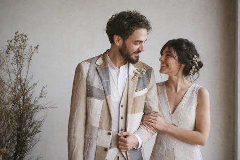 Tissus upcyclés et récup’ couture : nouvel élan pour les tenues des mariés
